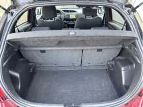 Toyota Yaris (2017) thumbnail 28