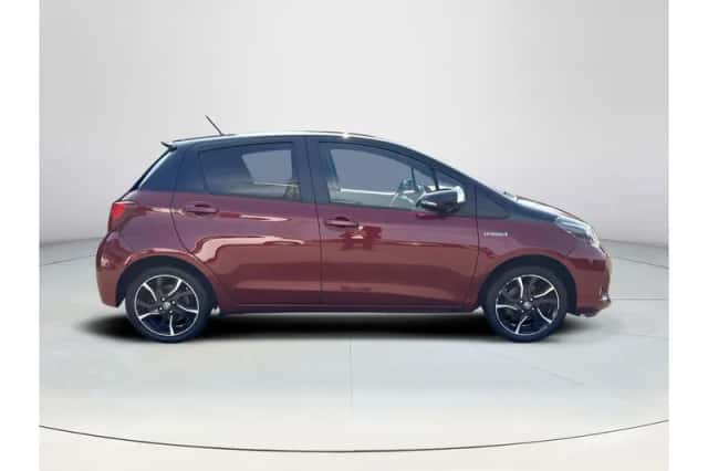 Toyota Yaris (2017) thumbnail 6