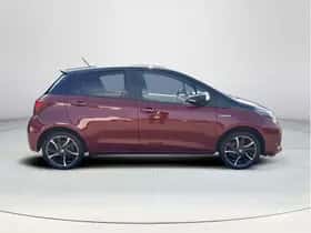 Toyota Yaris (2017) thumbnail 6