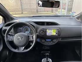 Toyota Yaris (2017) thumbnail 9