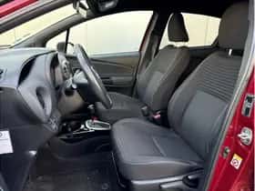 Toyota Yaris (2017) thumbnail 10