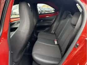 Toyota Aygo X (2022) thumbnail 8