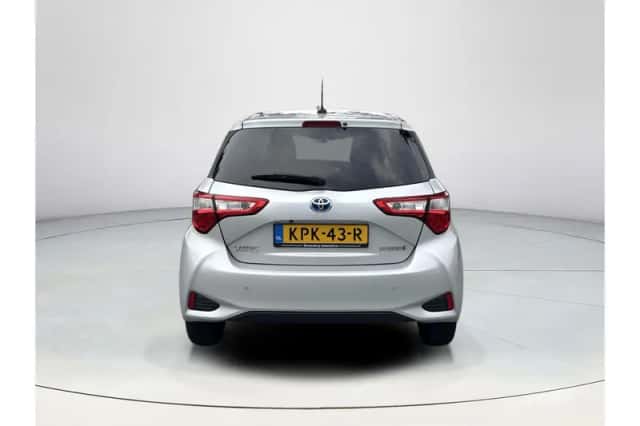 Toyota Yaris (2020) thumbnail 4