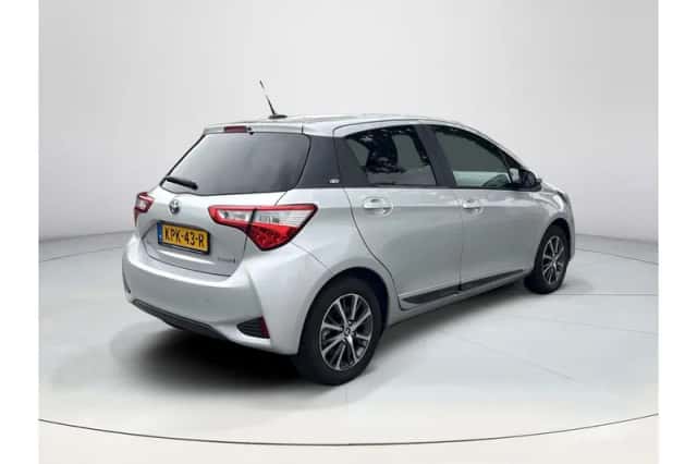 Toyota Yaris (2020) thumbnail 5