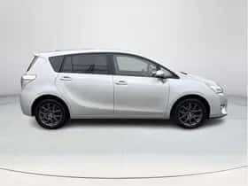 Toyota Verso (2015) thumbnail 32