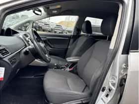 Toyota Verso (2015) thumbnail 7