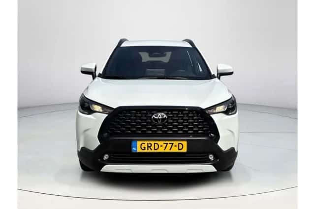 Toyota Corolla (2024) thumbnail 4