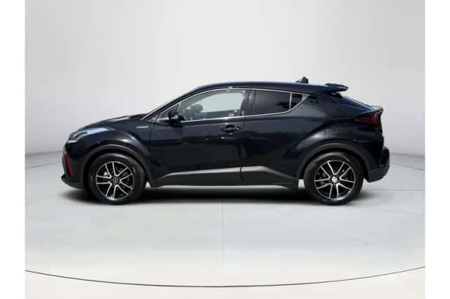 Toyota C-HR (2020) thumbnail 2