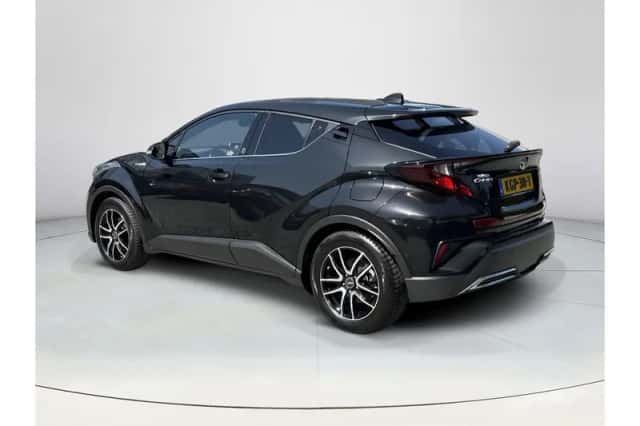 Toyota C-HR (2020) thumbnail 3