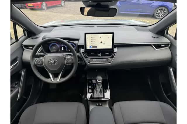 Toyota Corolla (2025) thumbnail 6