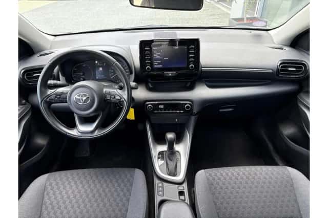 Toyota Yaris (2020) thumbnail 6