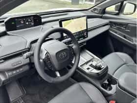 Toyota bZ4X (2025) thumbnail 16