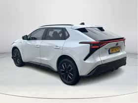 Toyota bZ4X (2025) thumbnail 3