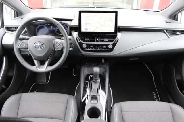 Toyota Corolla (2023) thumbnail 6