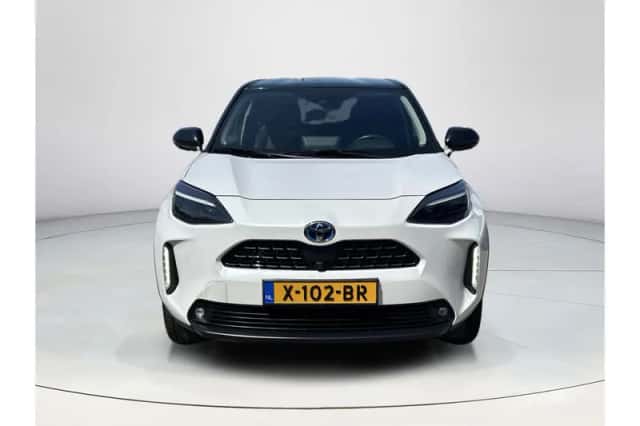 Toyota Yaris Cross (2022) thumbnail 4