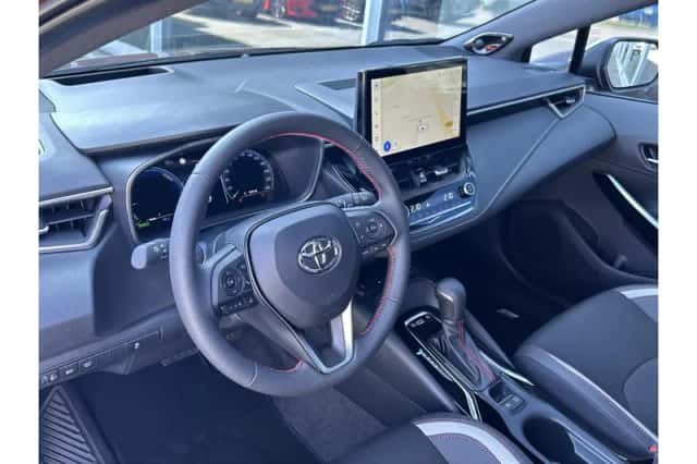 Toyota Corolla (2025) thumbnail 6