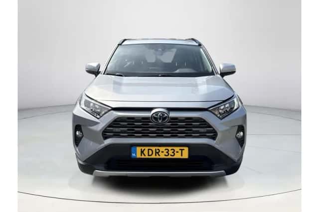 Toyota RAV4 (2019) thumbnail 4