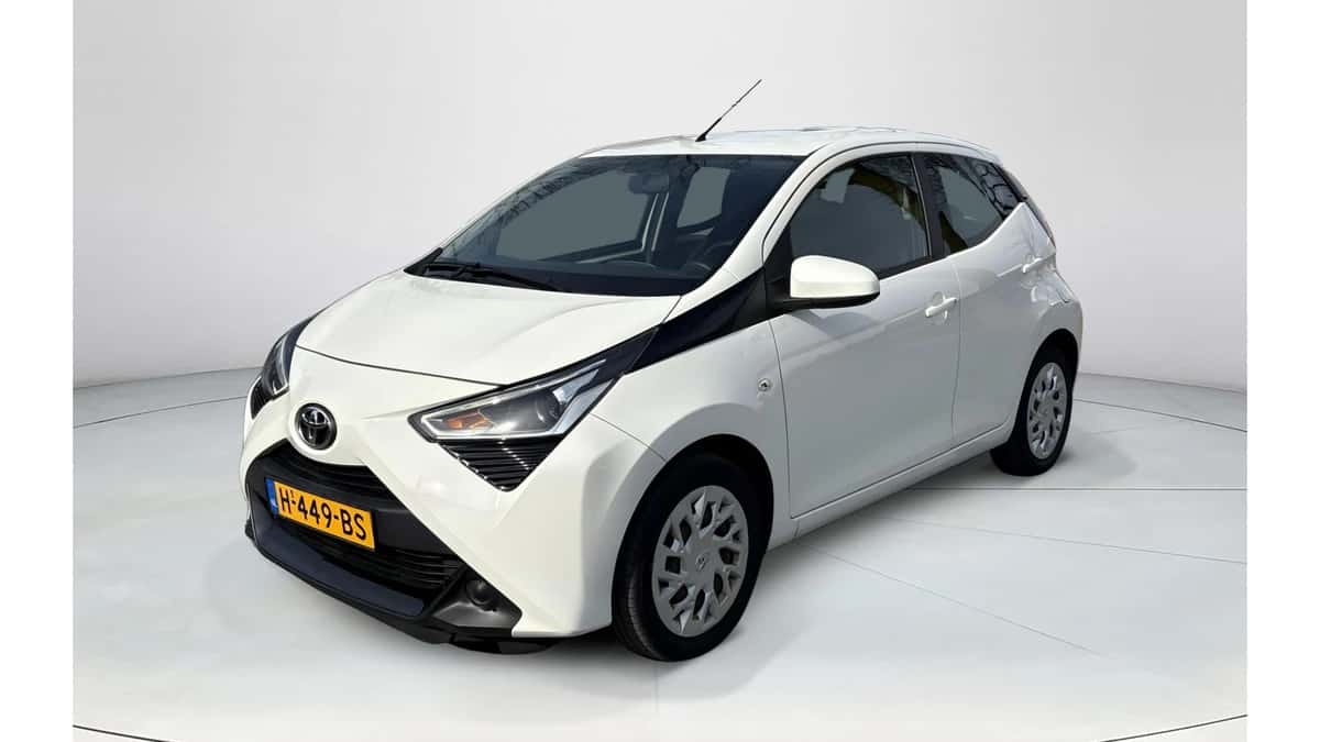 Toyota Aygo (2020) — foto 1