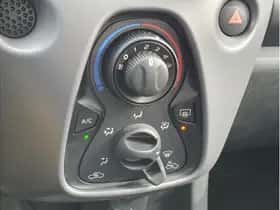 Toyota Aygo (2020) thumbnail 17