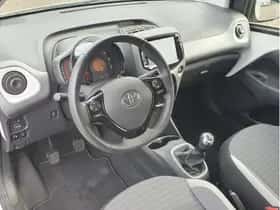Toyota Aygo (2020) thumbnail 18
