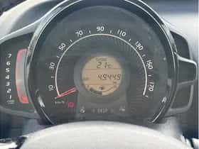 Toyota Aygo (2020) thumbnail 9