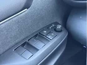 Toyota Yaris (2021) thumbnail 25