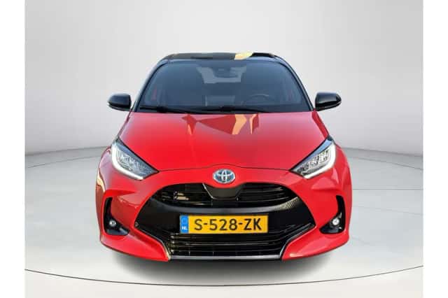 Toyota Yaris (2021) thumbnail 4