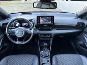 Toyota Yaris (2021) thumbnail 6