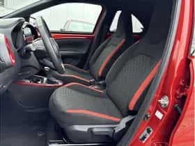 Toyota Aygo X (2022) thumbnail 7