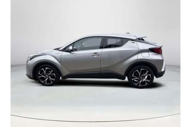 Toyota C-HR (2021) thumbnail 2