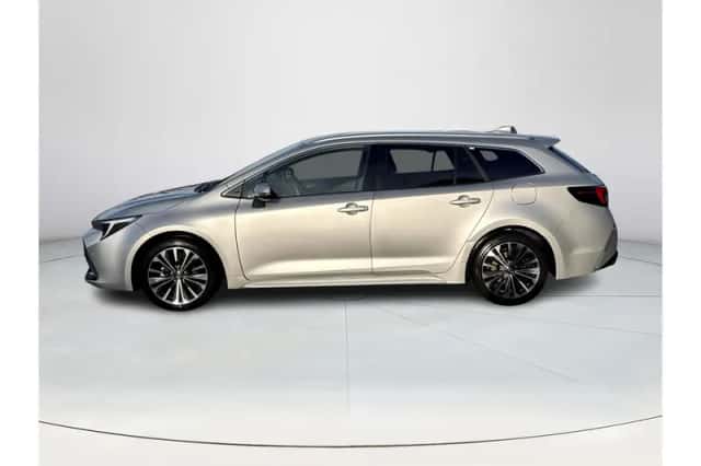 Toyota Corolla (2025) thumbnail 2