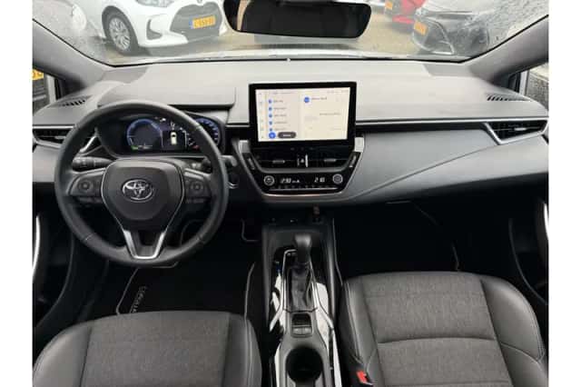 Toyota Corolla (2025) thumbnail 6