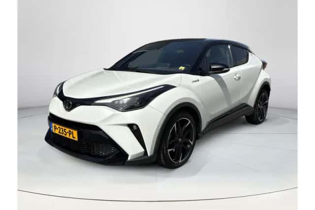Toyota C-HR (2021) thumbnail 1