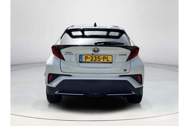 Toyota C-HR (2021) thumbnail 5