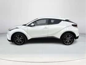 Toyota C-HR (2019) thumbnail 2