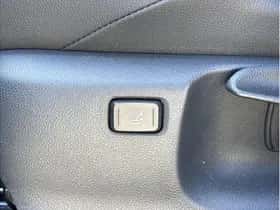 Toyota Yaris (2024) thumbnail 8