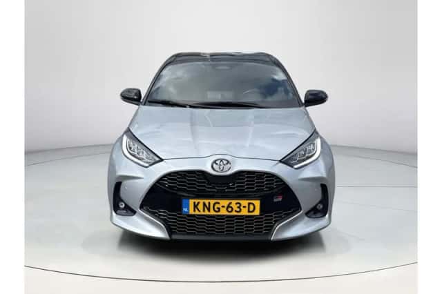 Toyota Yaris (2024) thumbnail 4