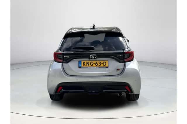 Toyota Yaris (2024) thumbnail 5