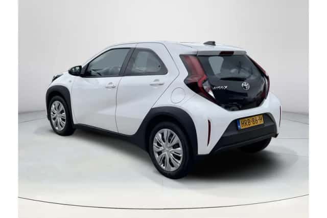 Toyota Aygo X (2025) thumbnail 3