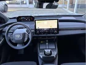 Toyota C-HR+ (2026) thumbnail 6