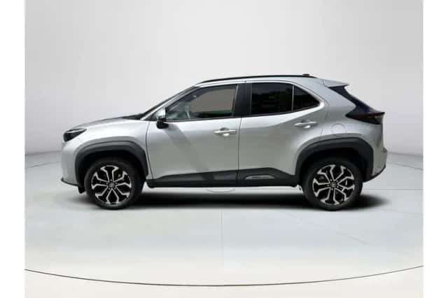 Toyota Yaris Cross (2025) thumbnail 2