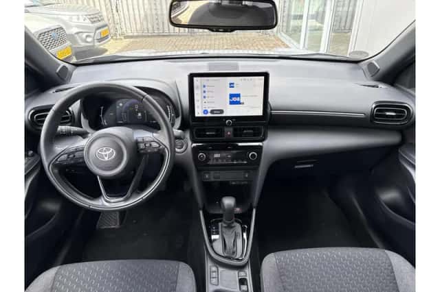 Toyota Yaris Cross (2025) thumbnail 6