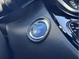 Toyota C-HR (2023) thumbnail 18