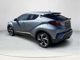 Toyota C-HR (2023) thumbnail 3