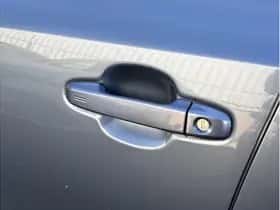 Toyota C-HR (2023) thumbnail 27