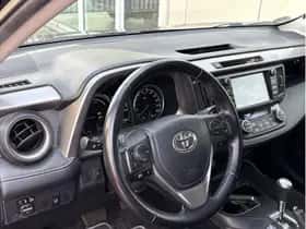Toyota RAV4 (2016) thumbnail 14
