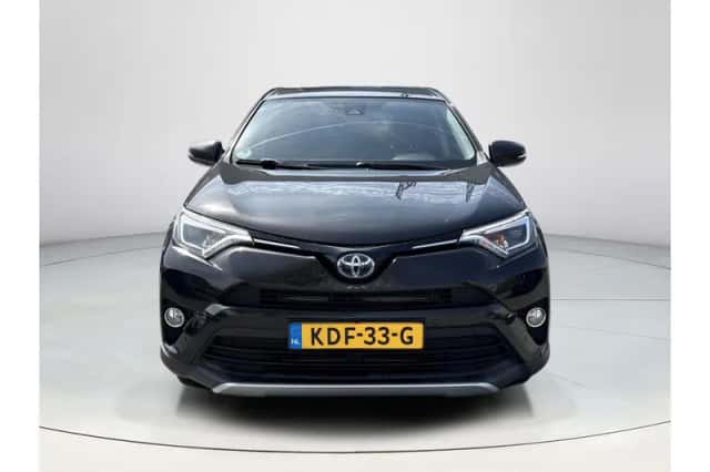 Toyota RAV4 (2016) thumbnail 4