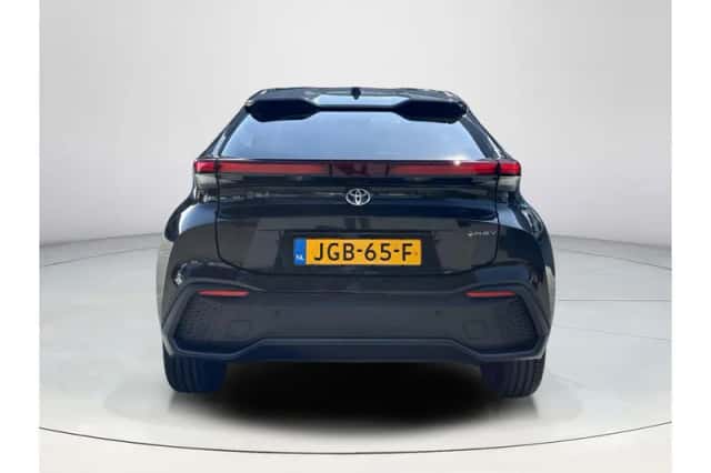 Toyota C-HR (2025) thumbnail 4