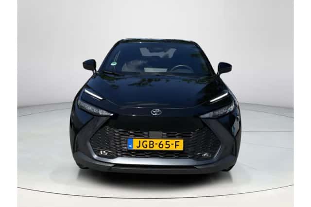 Toyota C-HR (2025) thumbnail 5