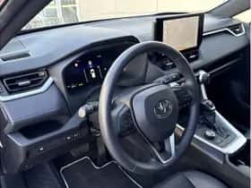 Toyota RAV4 (2023) thumbnail 13